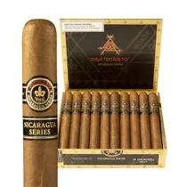 Montecristo Nicaragua Churchill