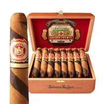 Arturo Fuente Hemingway Between The Lines