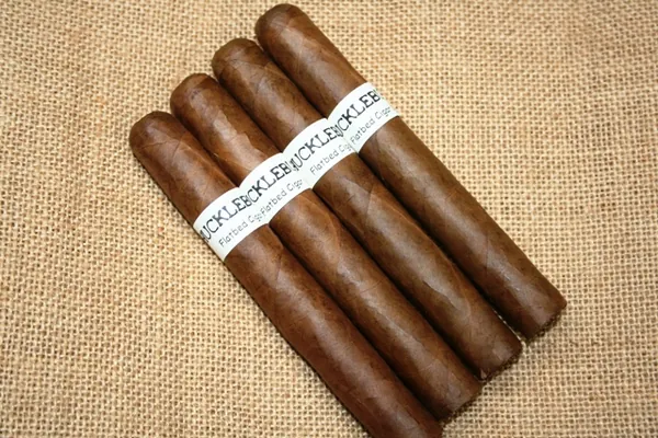 Flatbed Cigar Co. Hucklebuck Habano